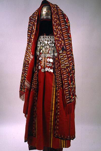 لباس-سوزن-دوزی-شده-زنان-ترکمن