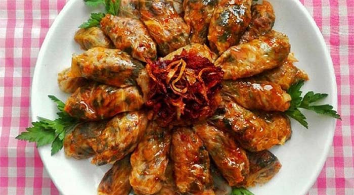 دلمه-کلم-ارومیه-غذای-آذربایجان-غربی