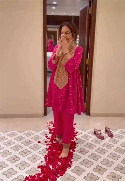 تولد-آمبانی